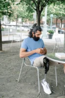 Man with a prosthetic leg - Credits: pexels