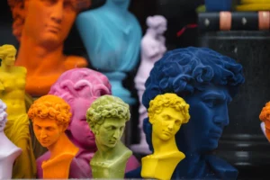 Collection of colorful head sculptures - Credits: pexels