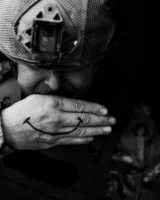 Close-up black and white portrait - Credits: pexels