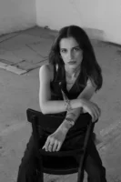 Elegant black and white portrait - Credits: pexels